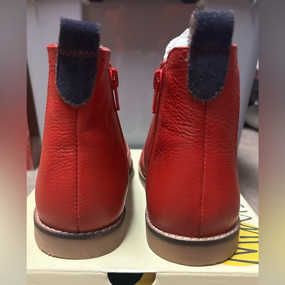 New Mini Boden Rockabilly Red Chelsea Boot - Picture 3 of 3